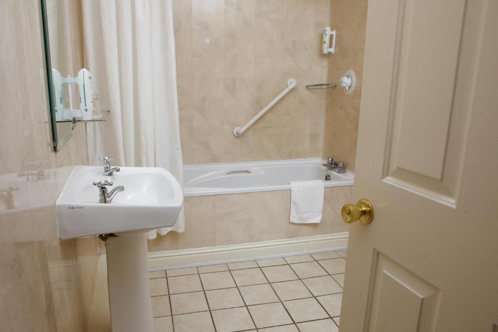 Leens Hotel Abbeyfeale Δωμάτιο φωτογραφία