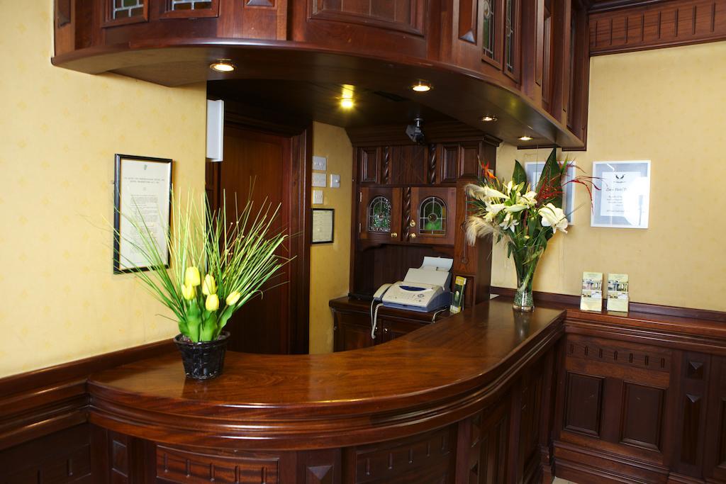Leens Hotel Abbeyfeale Εξωτερικό φωτογραφία